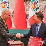 Perú y China suscriben acuerdos que fortalecen comercio y cooperación entre ambos países